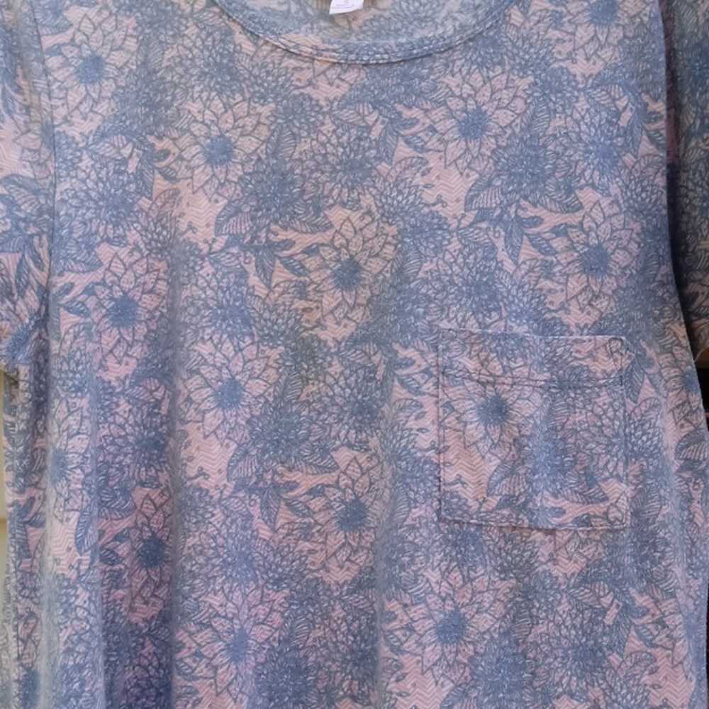 Lularoe small carly - Picture 2 of 2